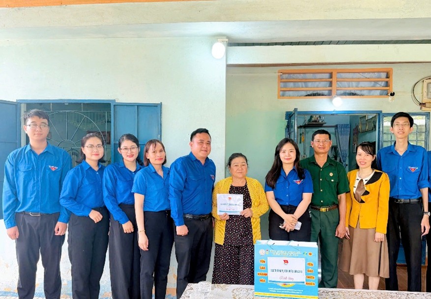 Tuổi trẻ Đồng Nai tri ân 1.jpg