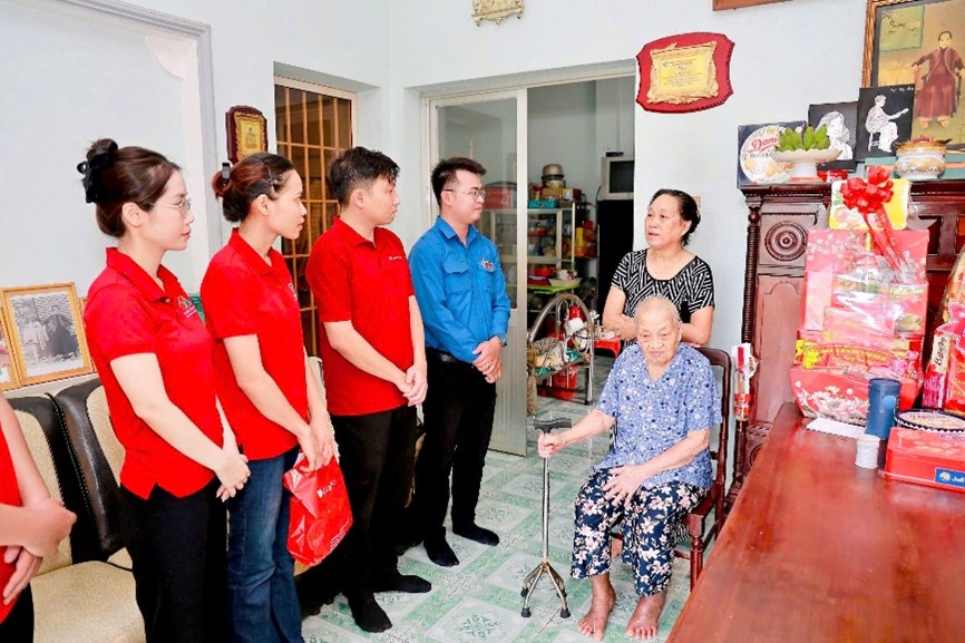 Tuổi trẻ Đồng Nai tri ân 2.jpg