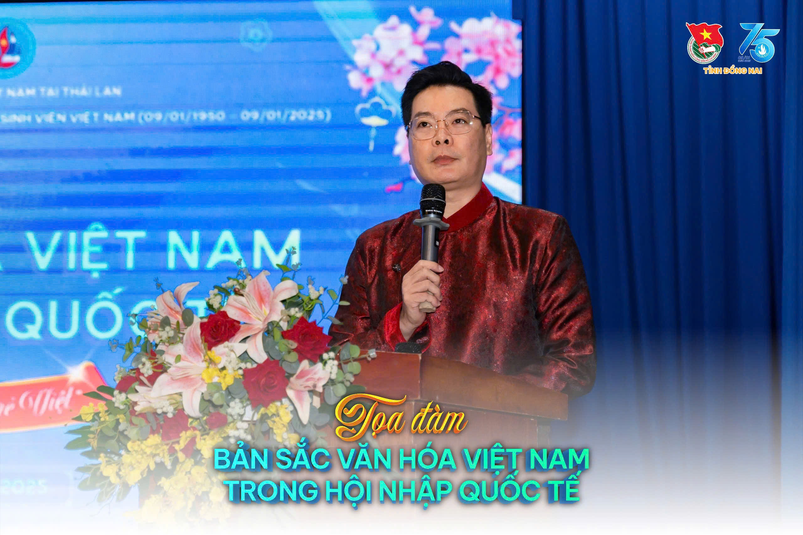 Đồng chí Võ Văn Trung Phó Bí thư Tỉnh đoàn, Chủ tịch Hội Sinh viên tỉnh phát biểu tại Tọa đàm.jpg