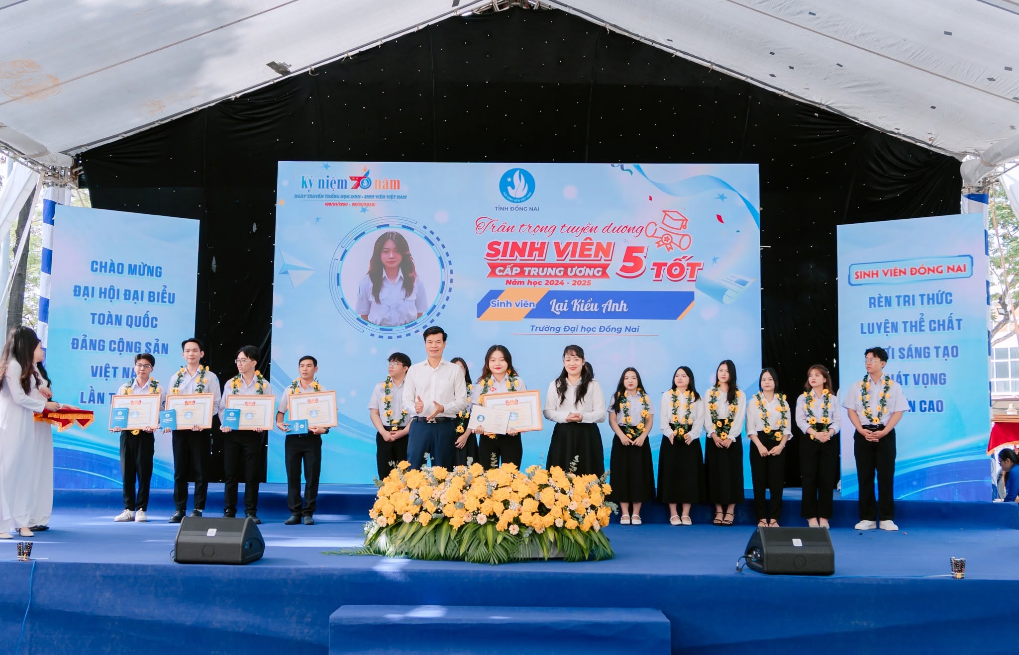 Lại Kiều Anh Hình 1.jpg